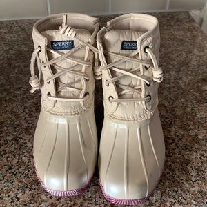 Brand new sperry rain/snow boots